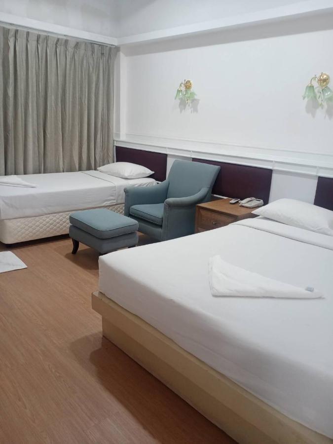 Royal Garden Home Hotel Bangkok Extérieur photo