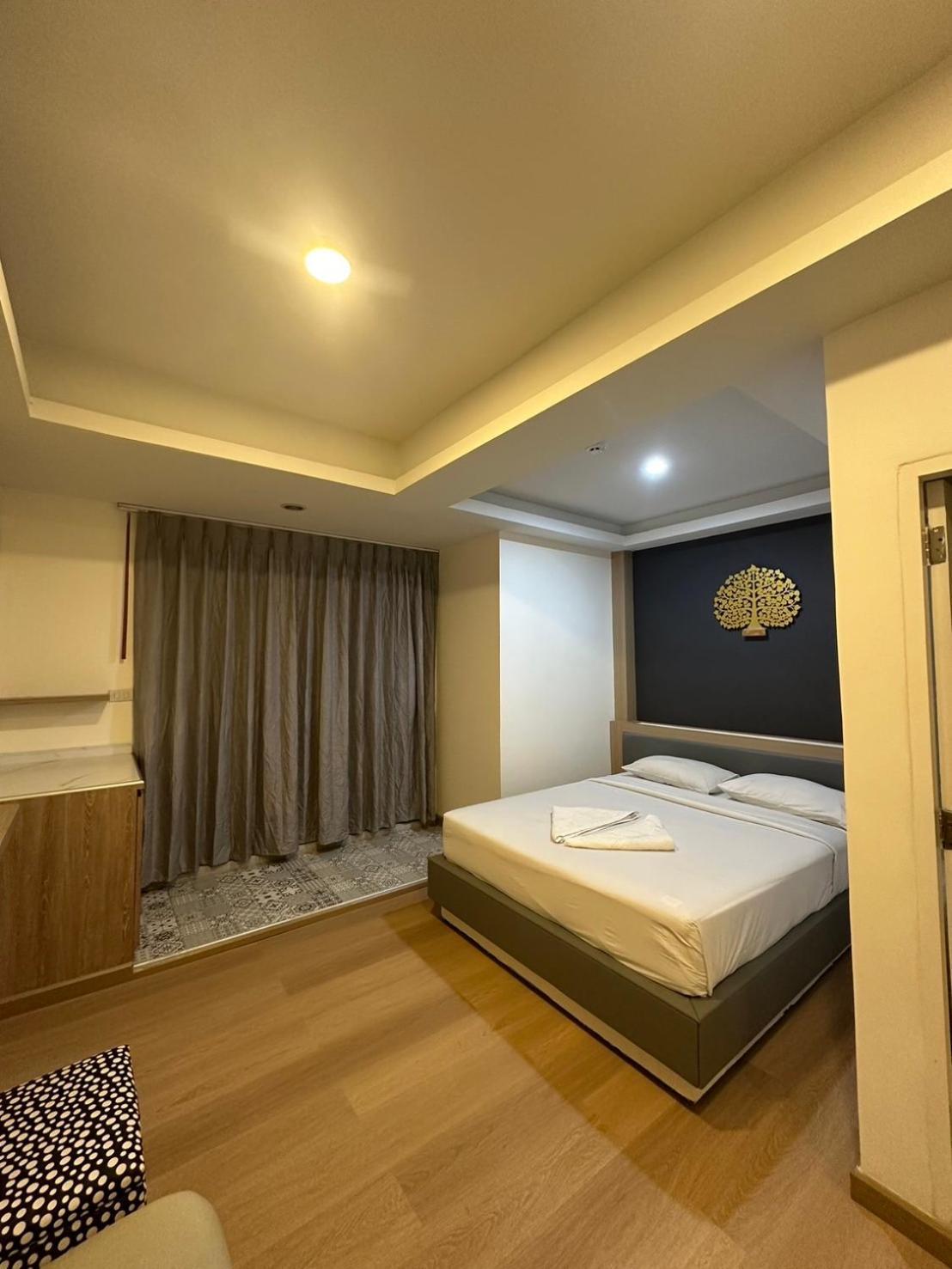 Royal Garden Home Hotel Bangkok Extérieur photo